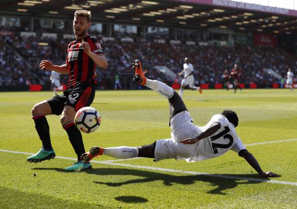 力构成了严 力构成了严