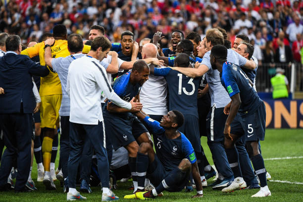 着世界各地 着世界各地